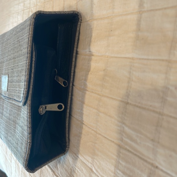 Continental airlines business toiletry bag airline shaving dop Doppler amenity - Picture 2 of 7